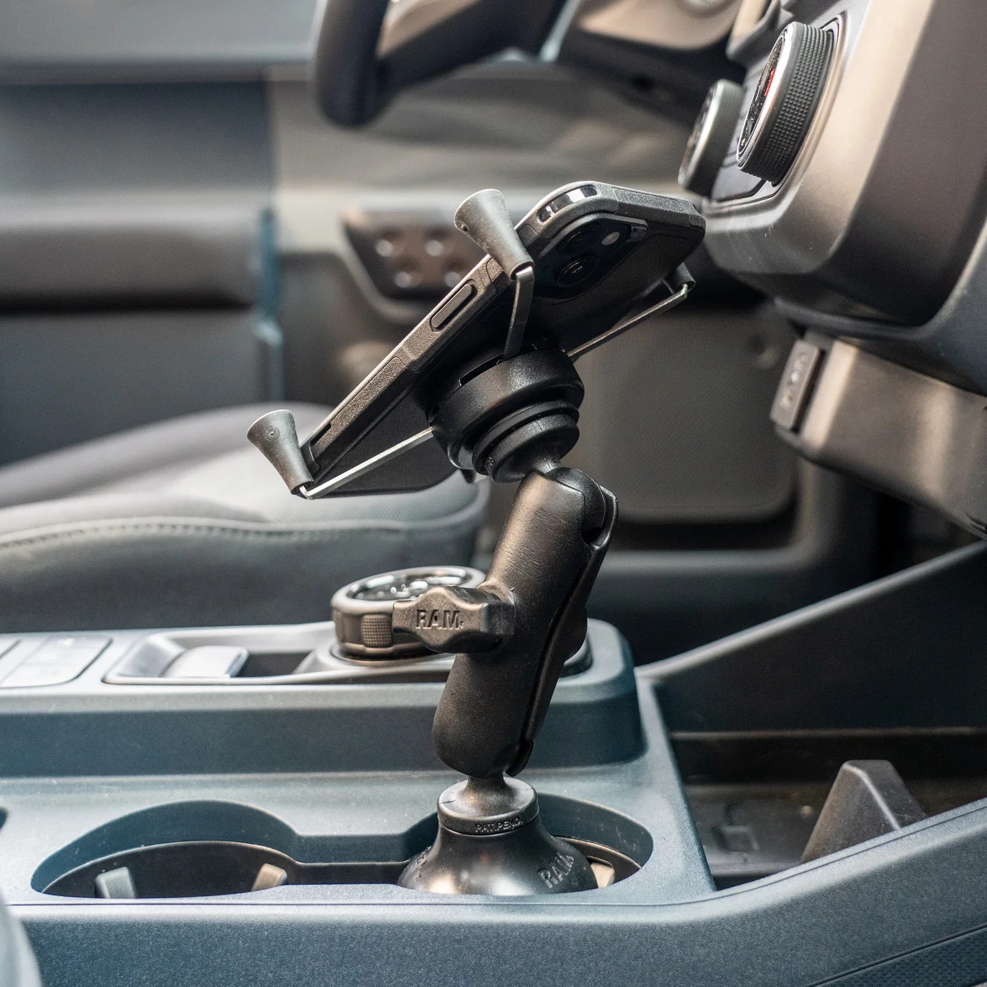 RAP-B-299-4-UN10U X-Grip Universalhalterung für große Smartphones - Stubby Becherhalter-Basis 15